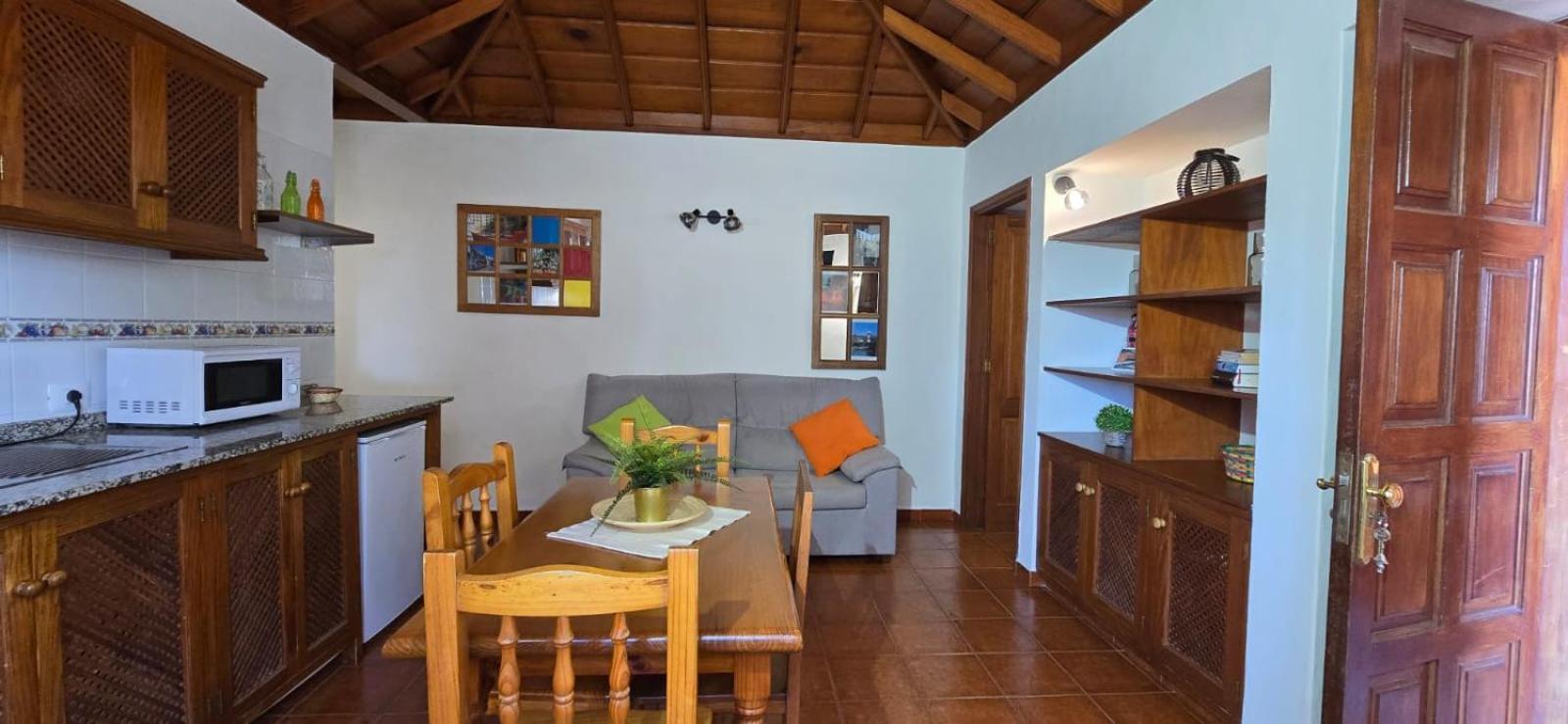 Vivienda Vacacional El Lagar, Bodega A フエンカリエンテ・デ・ラ・パルマ エクステリア 写真