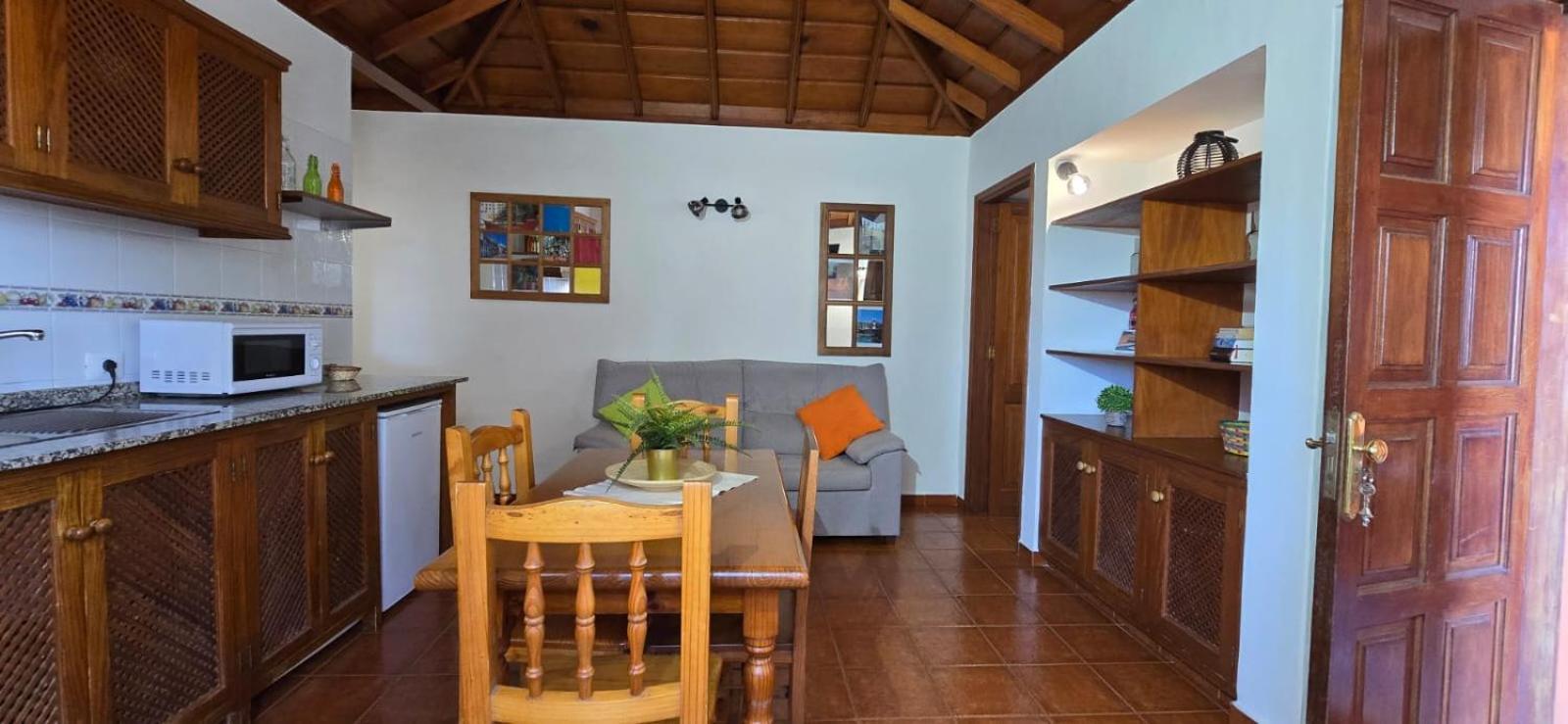 Vivienda Vacacional El Lagar, Bodega A フエンカリエンテ・デ・ラ・パルマ エクステリア 写真