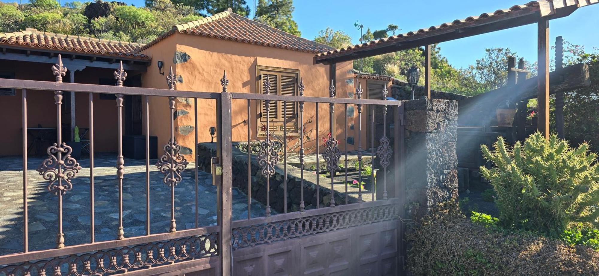 Vivienda Vacacional El Lagar, Bodega A フエンカリエンテ・デ・ラ・パルマ エクステリア 写真